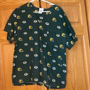 Women’s large Green Bay Packers Scrub top.